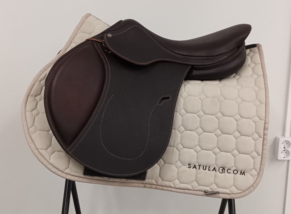 Antares Evolution grained leather